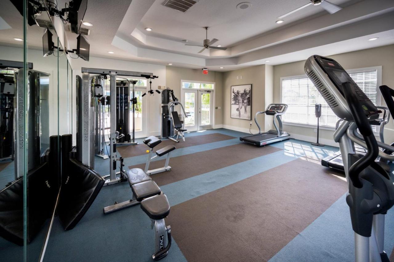 브레던톤 Scenic And Vibrant 1Br With Balcony Gym Pool 아파트 외부 사진
